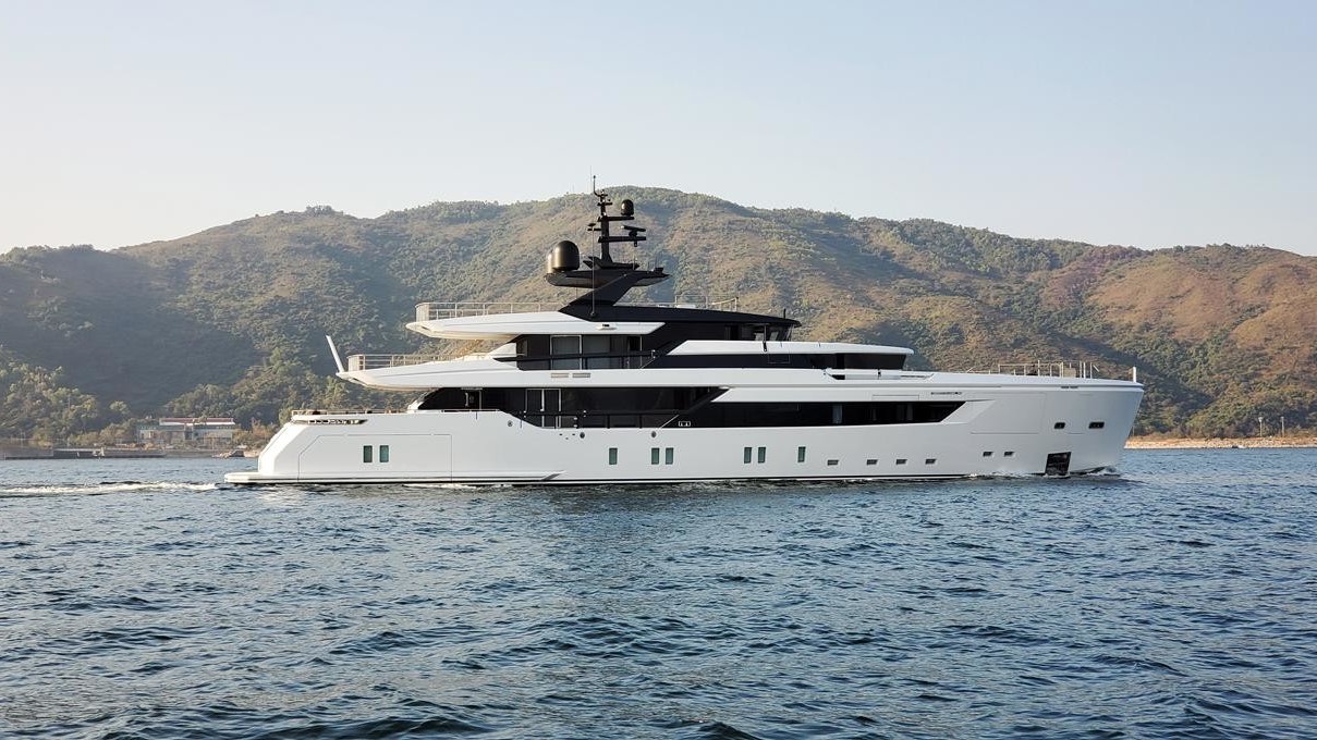 Sanlorenzo 44 Alloy, first yacht sold since James joined Simpson Superyachts in Summer 2023